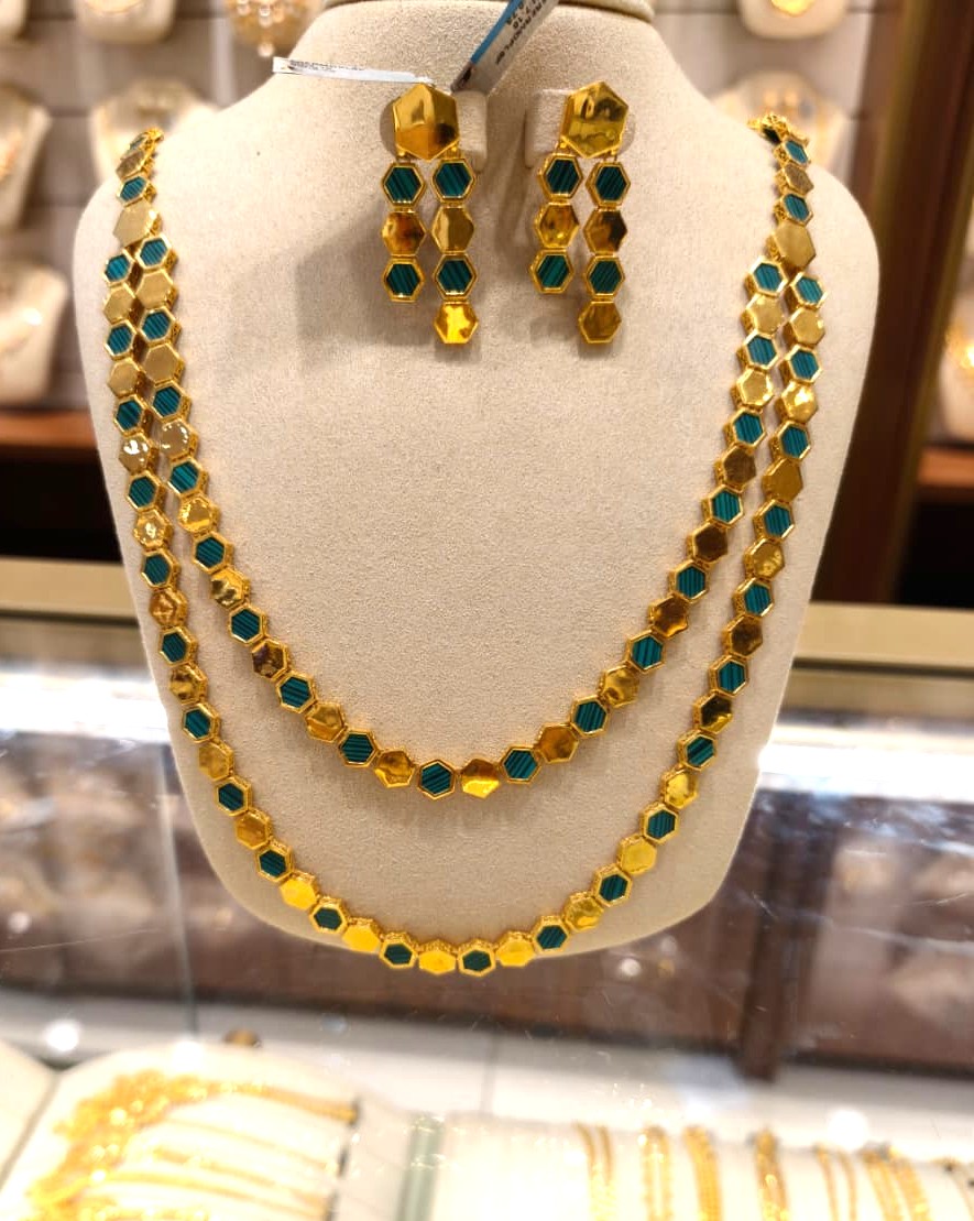 Necklace set