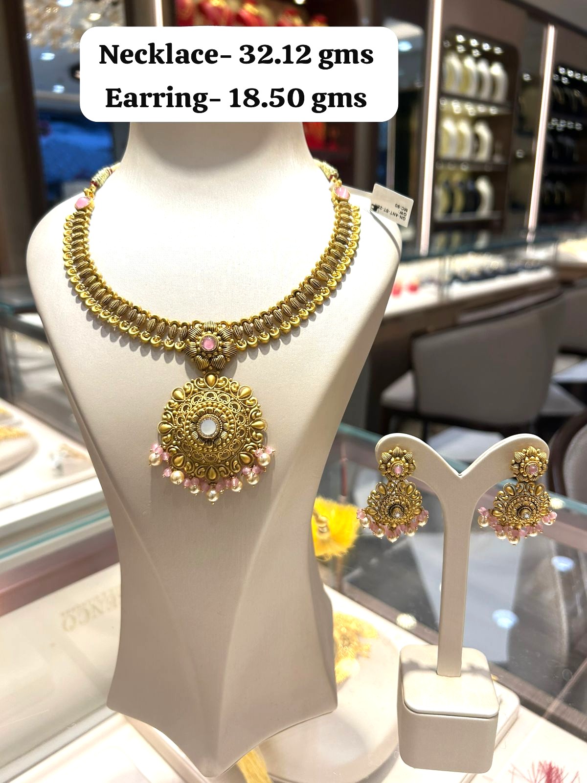 Necklace set