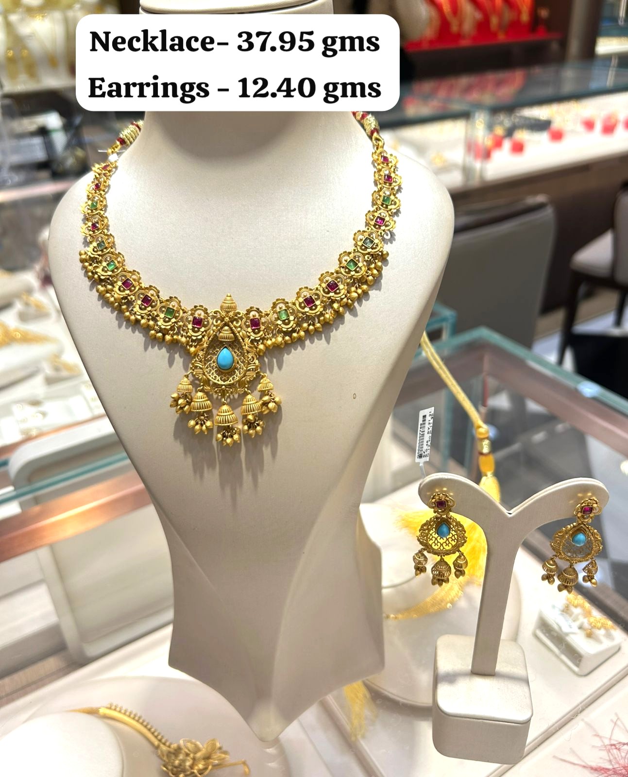 Necklace set