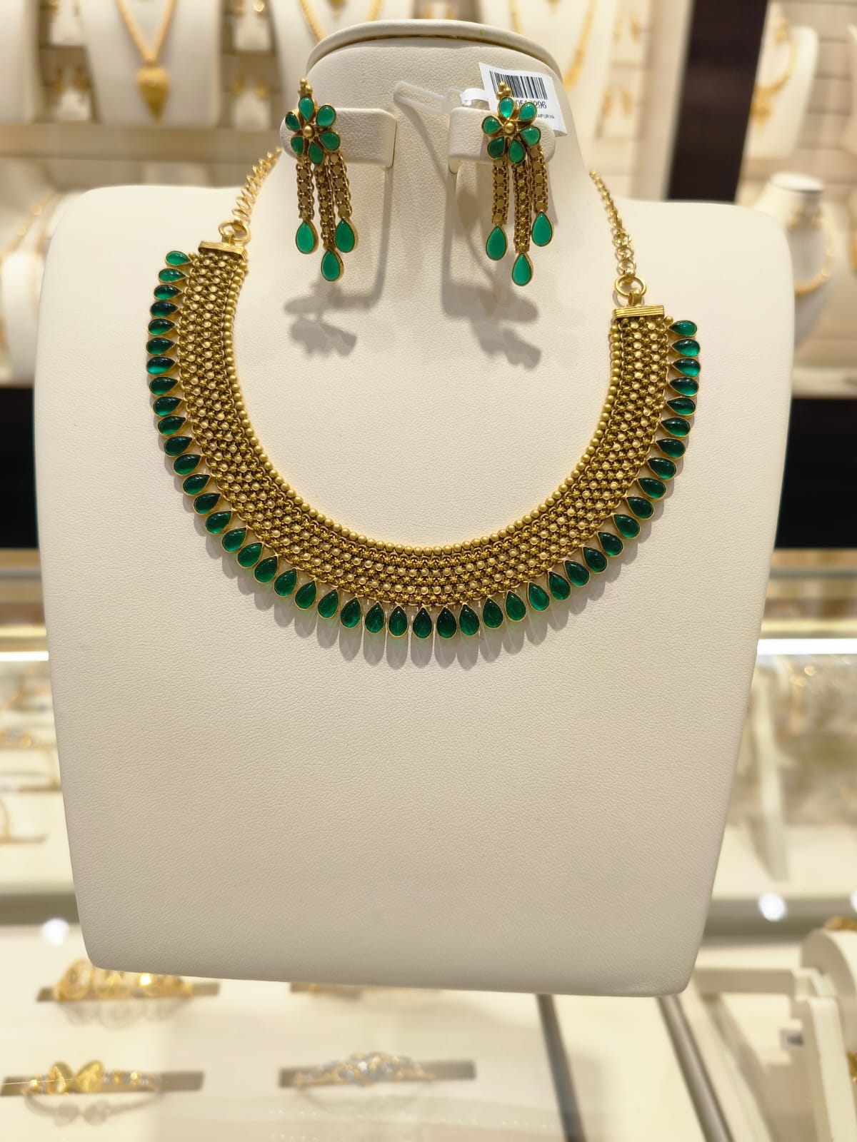 Necklace set