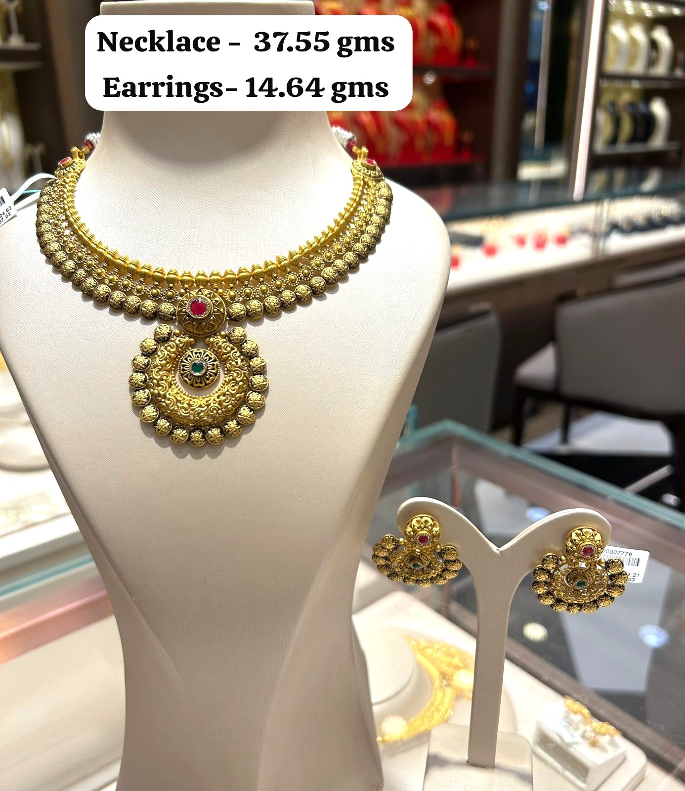 Necklace set