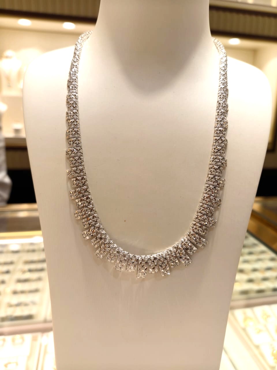 Neckpiece