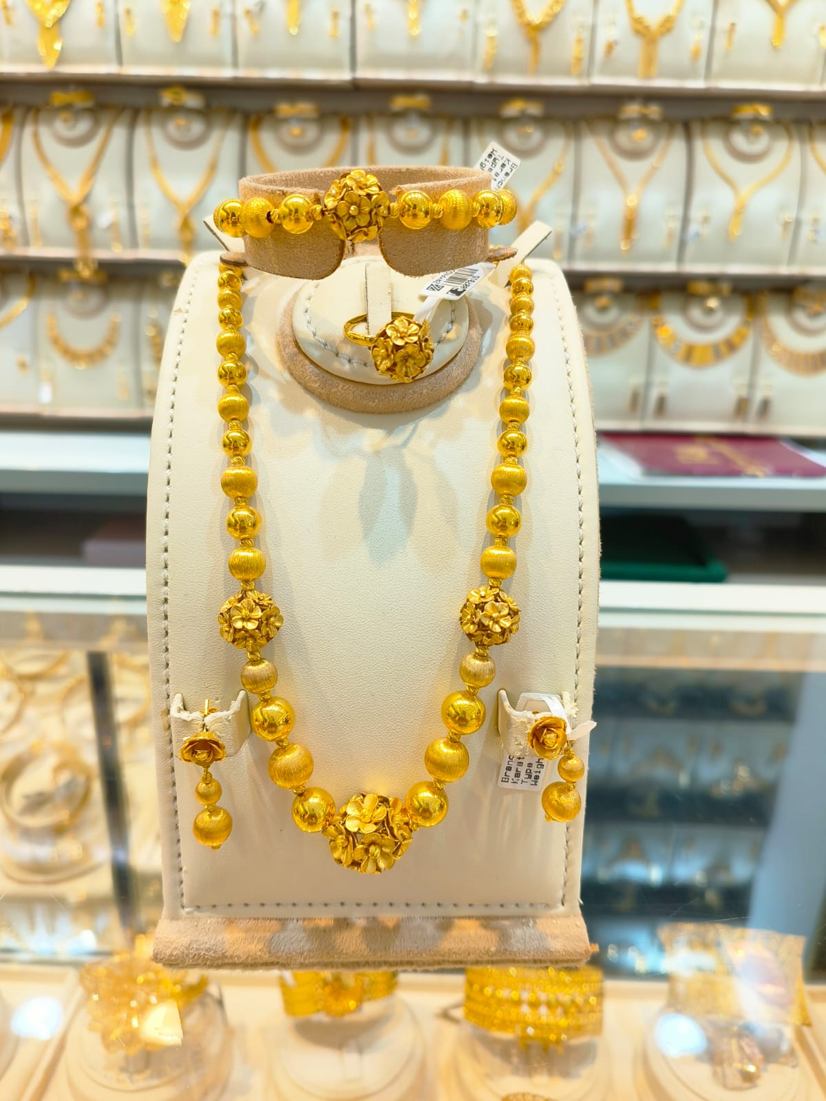 Necklace set